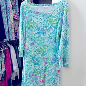 SOLD  Lilly Pulitzer Sophie size L in “what a lovely place”